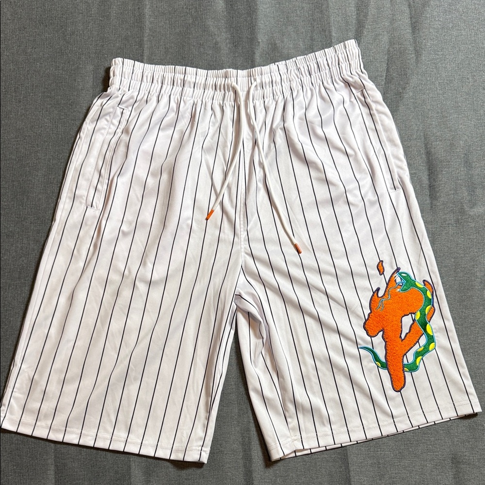 Bleecker and Mercer‎ Shorts White Striped Men's XL with Graphic Design New